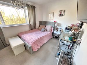 Bedroom- click for photo gallery
